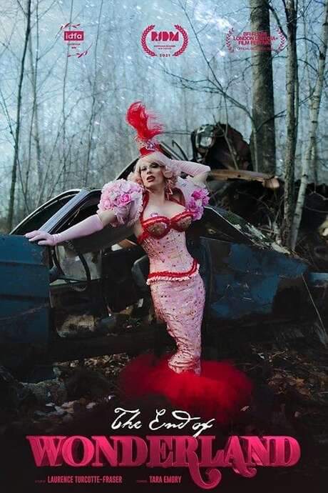 Pioneering erotic photographer Tara Emory has been active online since the early 2000s. This documentary explores a pivotal moment in her life as she grapples with eviction from her studio, Le Wonderland, while immersed in an ambitious sci-fi trans pornography project. The film also touches upon her personal challenges, including compulsive hoarding, and the complexities of her hectic lifestyle. Through the expansive sets within her studio and the unique dilemmas she encounters, the film sensitively portrays the day-to-day life of this unconventional artist, revealing a wide range of interests and experiences.
